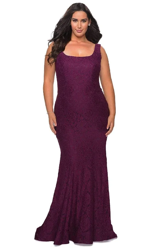 Markdown Madness La Femme - 28948 Square Neck Lace Trumpet Long Prom Gown