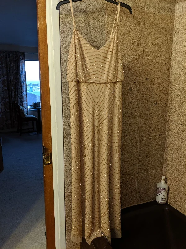 Markdown Madness Adrianna Papell Art Deco Blouson Scalloped Beaded Gown