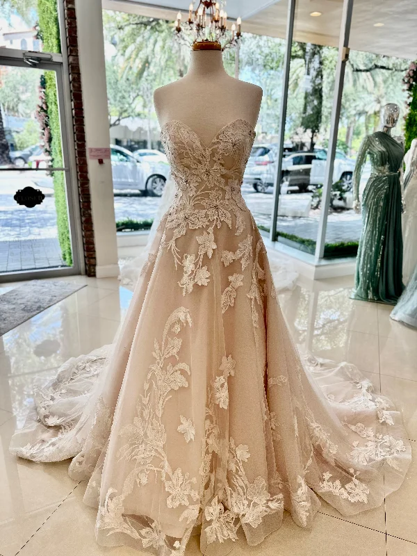 YEAR-End Clearance Allure Bridals 9502