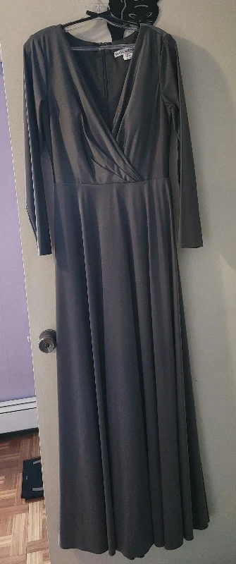 Overstock Allure Bridals 1703