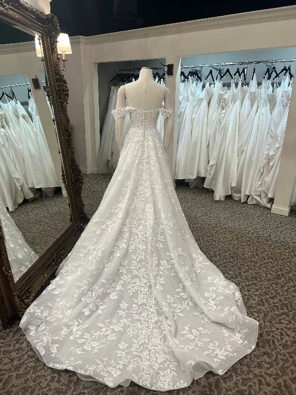 Get It Before It’s Gone Allure Couture C727