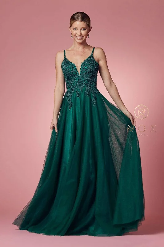 Overstock Nox Anabel - R357 Plunging Embroidered Lace Bodice Gown