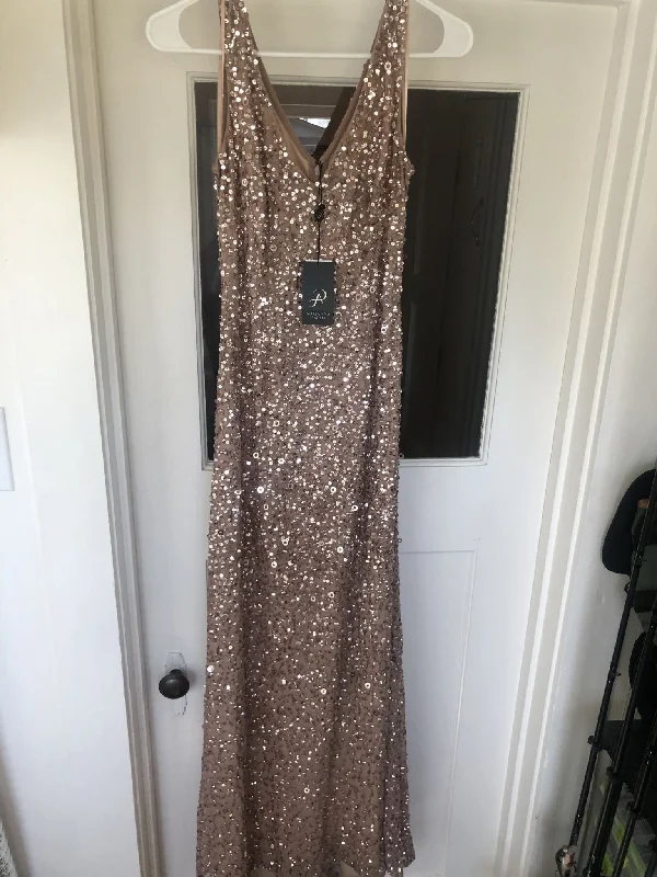 Closeout Sale Adrianna Papell AP1E201867