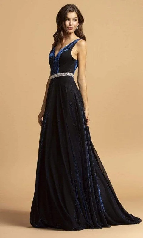 Special Price Aspeed Design - D320 V Neck Embellished Velvet A-Line Gown