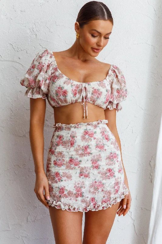 Crazy Savings April Flowers Puff Sleeve Top Floral Red