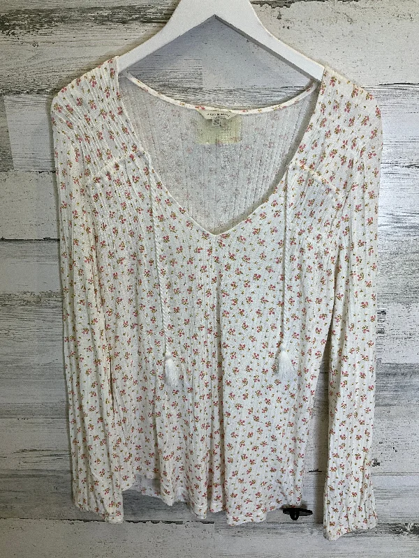 Extra Discounts Cream Top Long Sleeve Lucky Brand, Size M