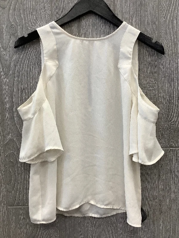 Deep Discounts Top Short Sleeve By Express  Size: S