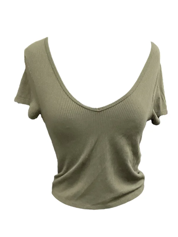 Online Only Top Short Sleeve By Wild Fable In Green, Size: S